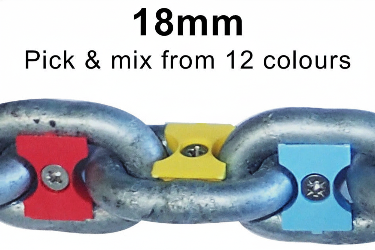 Metal chain link with colour-coded ends and text indicating size and colour options